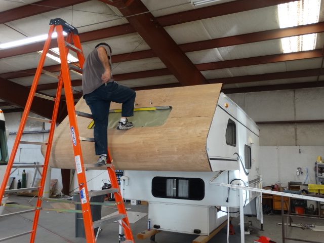 Overhead camper repair, Rv motorhome travel trailer 5th wheel, Rv paint Rv repair, RV collision rv repair